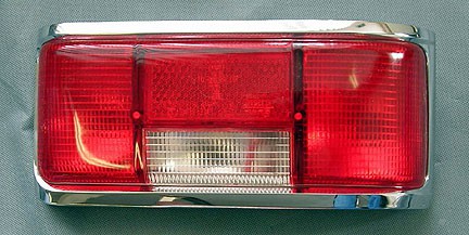 TAIL LIGHT ASSEMBLY – RIGHT
